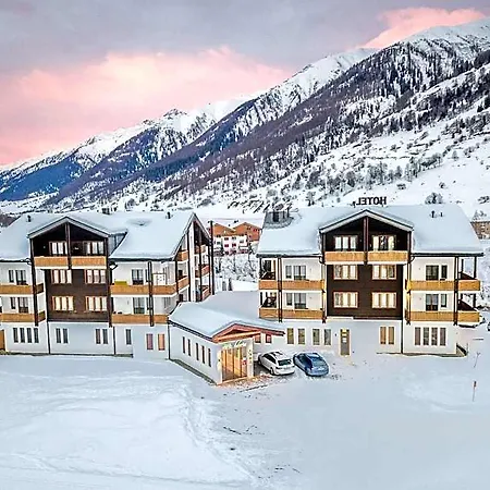 فندق Hubertus 4*