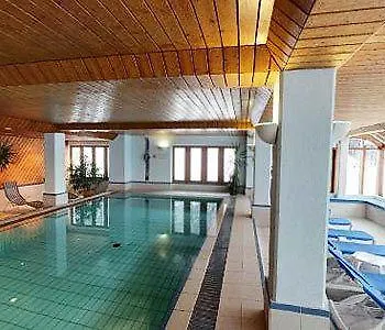 فندق Hubertus 4*